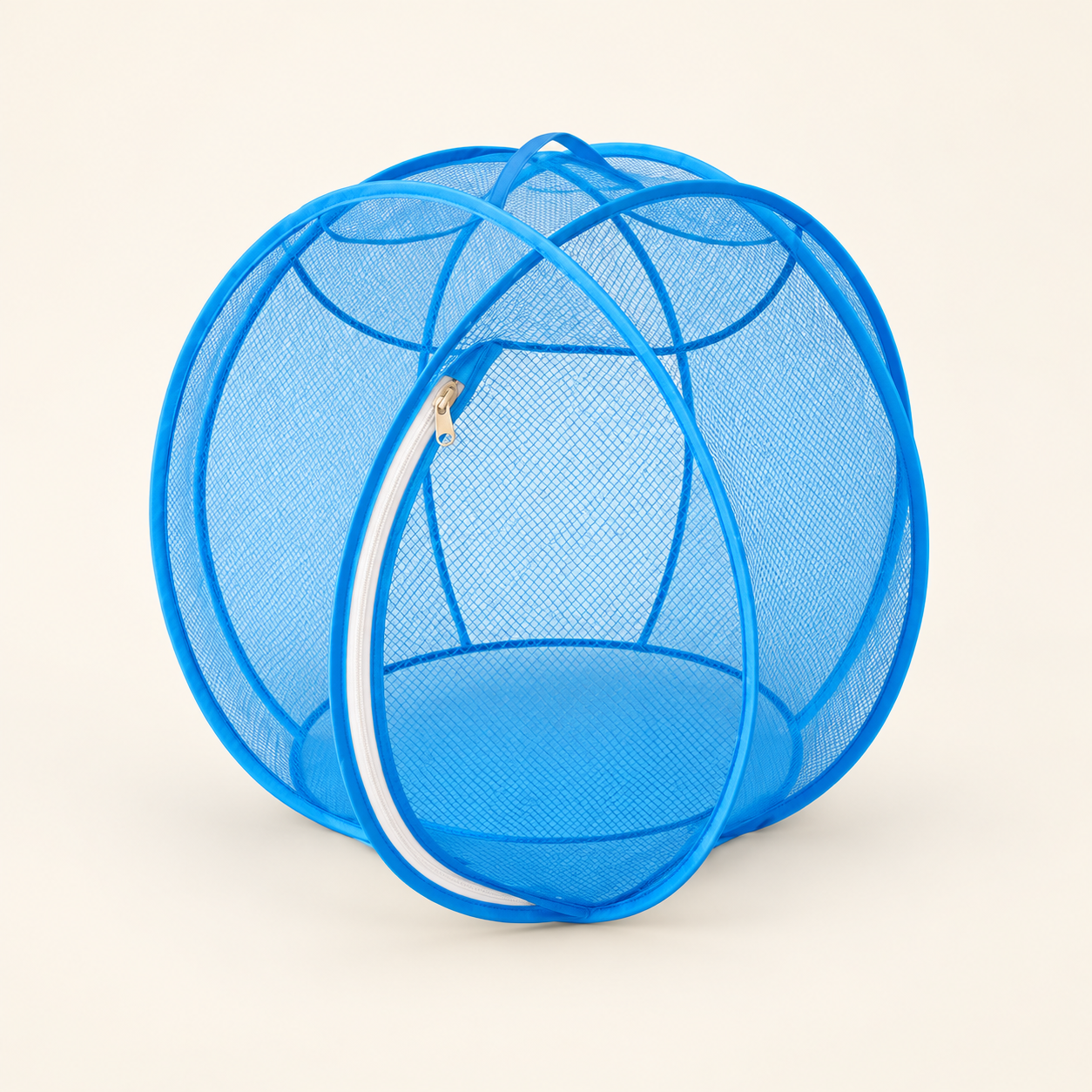Blue Cat Explorer Sphere with mesh sides and zip opening
